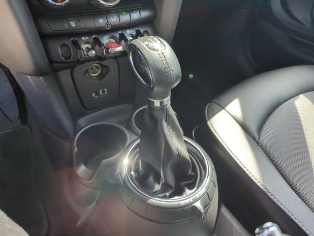 Used 2015 MINI Cooper 2-Door Hardtop image 10