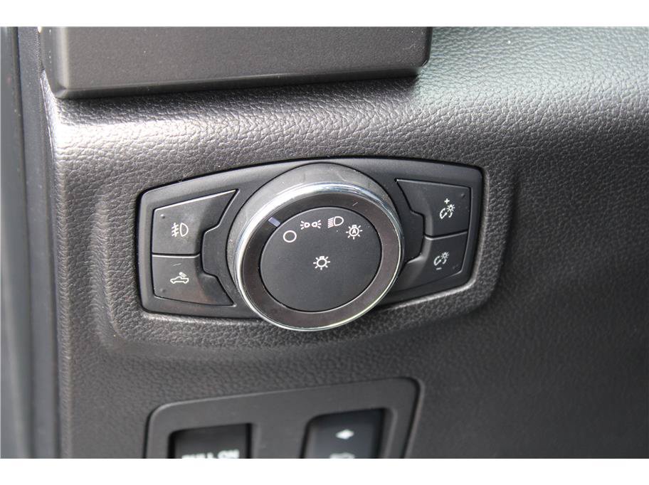 Used 2018 Ford F150 XLT w/ Equipment Group 302A Luxury AWD/4WD image 14