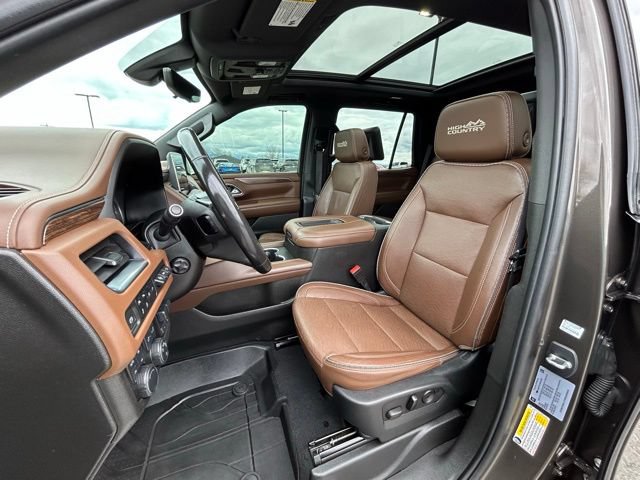 Used 2021 Chevrolet Tahoe High Country w/ Premium Package AWD/4WD image 31