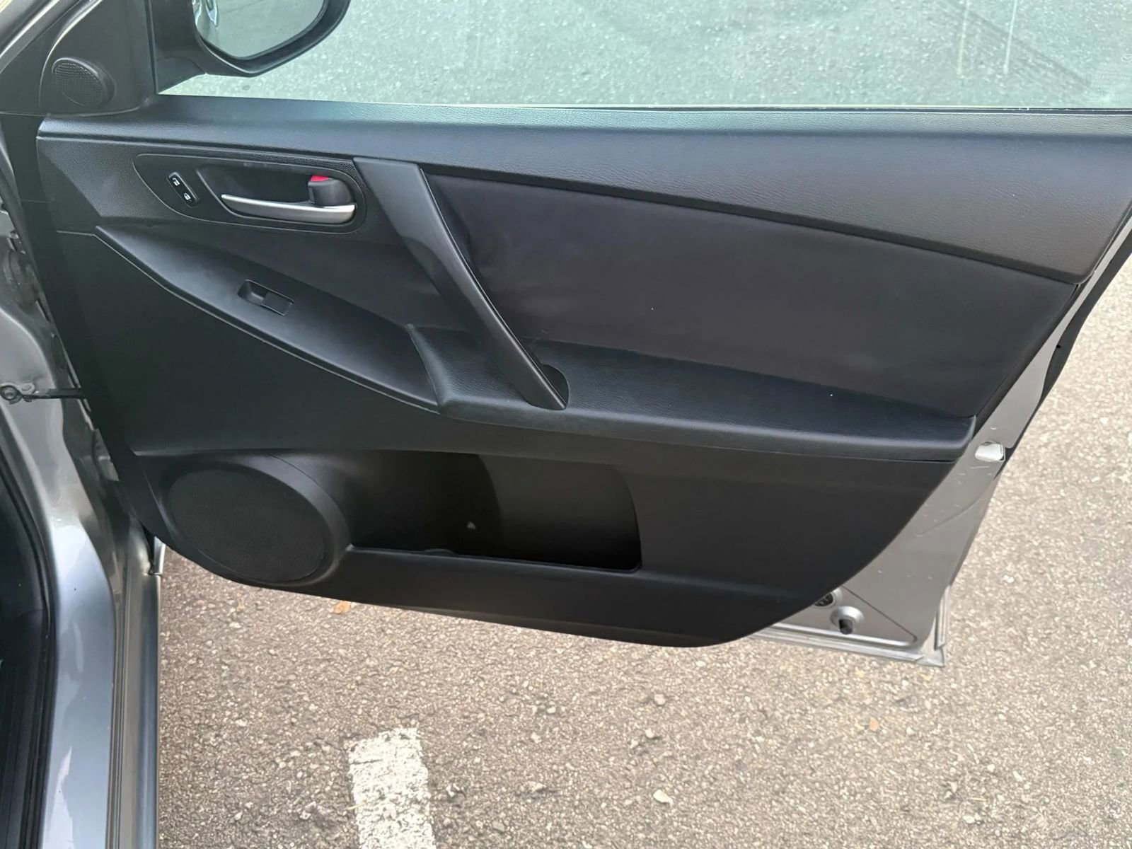 Used 2010 MAZDA MAZDA3 i Touring image 22