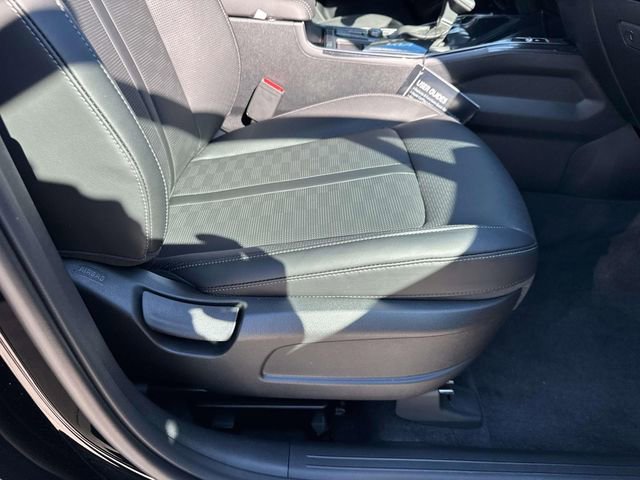 New 2026 Kia Sorento S w/ S Panoramic Sunroof Package FWD image 17