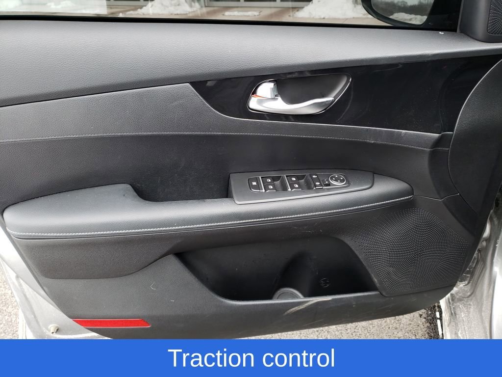 Used 2024 Kia Forte GT-Line image 16