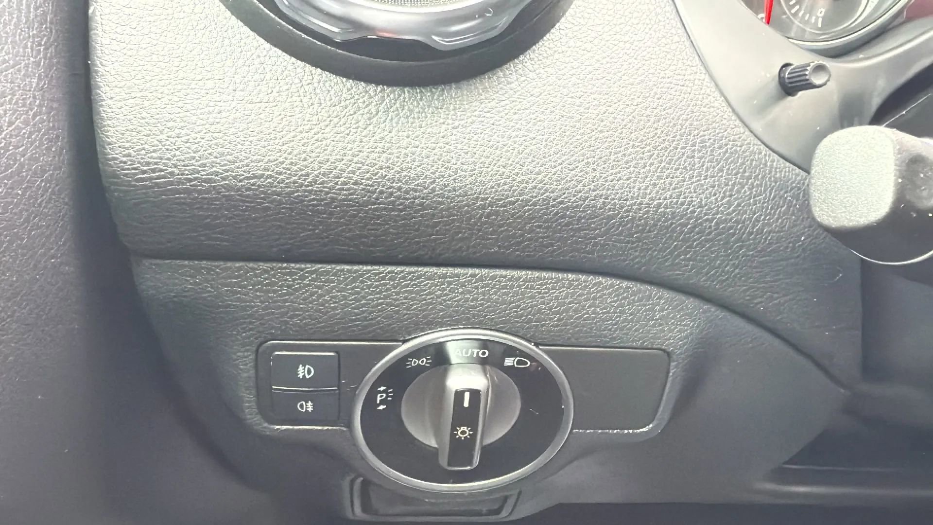 Used 2018 Mercedes-Benz GLA 250 4MATIC image 15