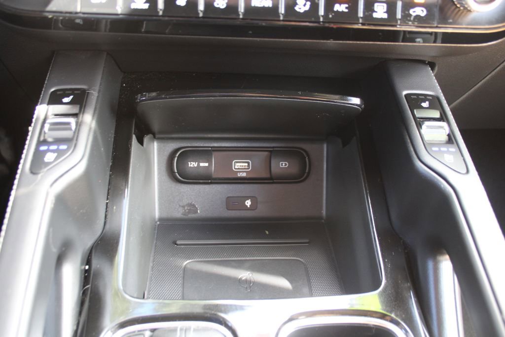 Used 2022 Kia Telluride SX w/ Towing Package FWD image 42