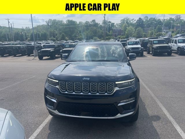 Used 2022 Jeep Grand Cherokee Summit w/ Luxury Tech Group V AWD/4WD image 2