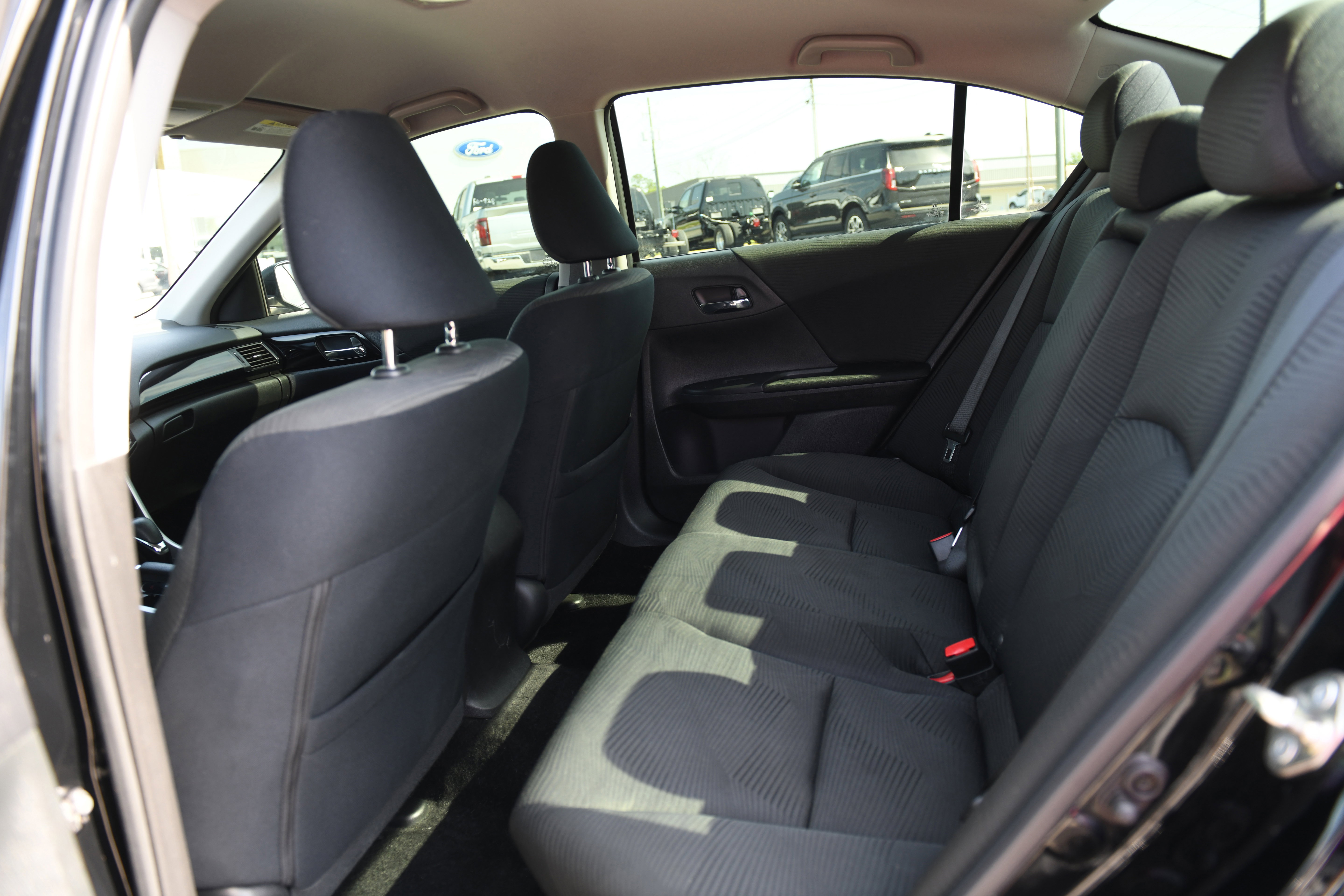 Used 2017 Honda Accord LX image 11