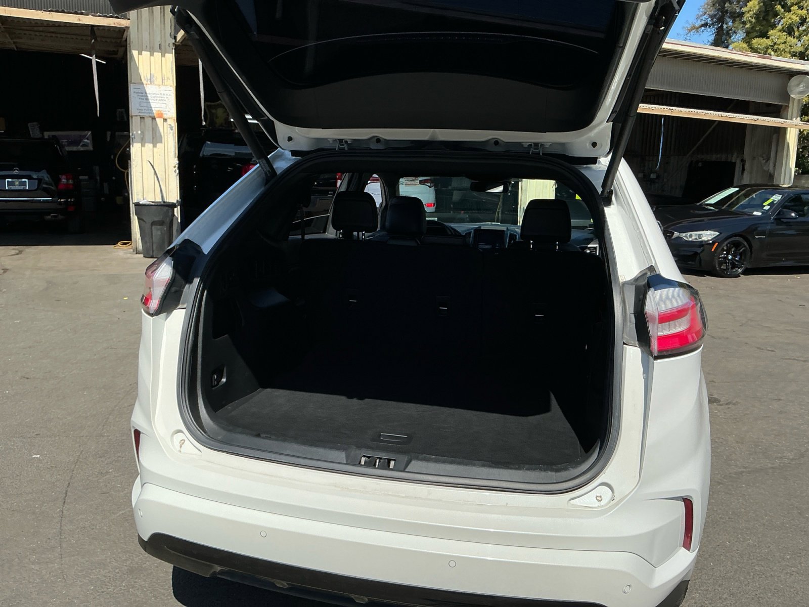 Used 2022 Ford Edge ST-Line image 26