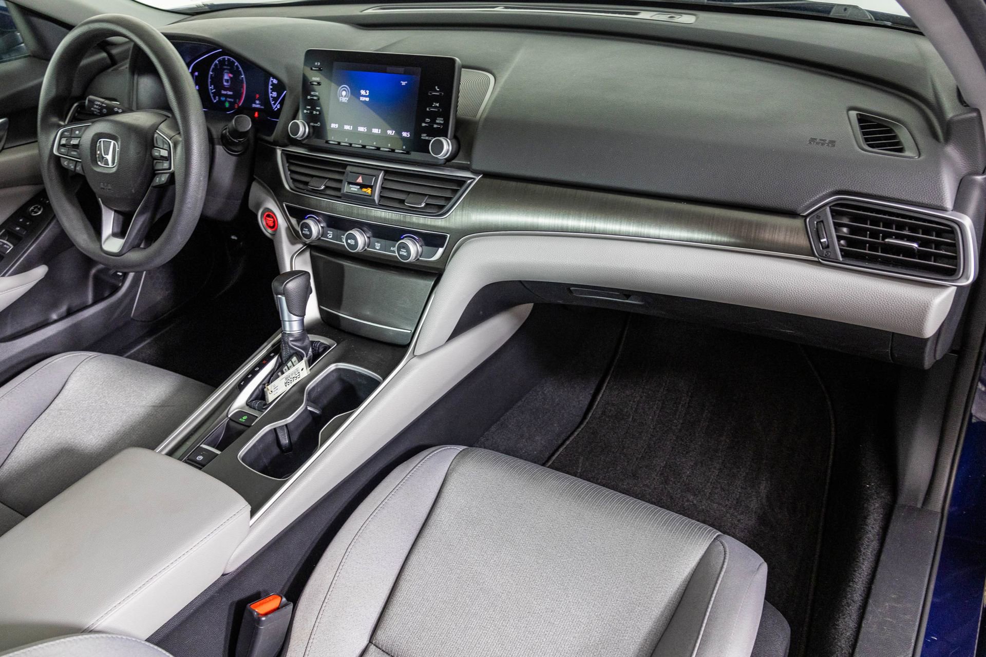 Used 2018 Honda Accord LX image 43