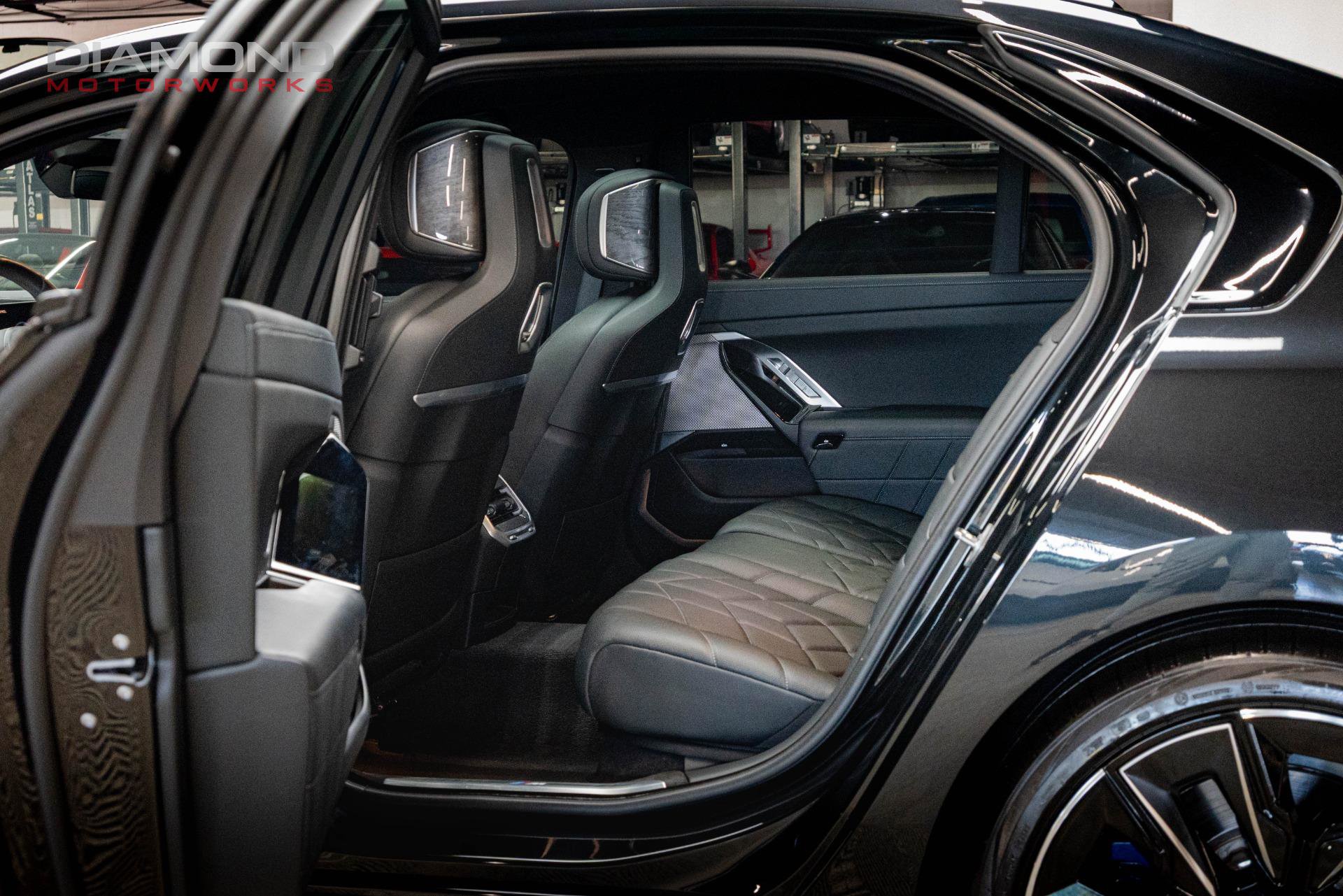 Used 2023 BMW i7 xDrive60 image 75