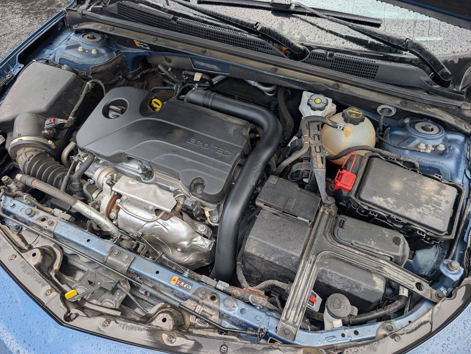 Used 2025 Chevrolet Malibu LT FWD image 36