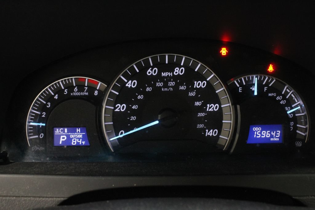 Used 2012 Toyota Camry SE FWD image 20