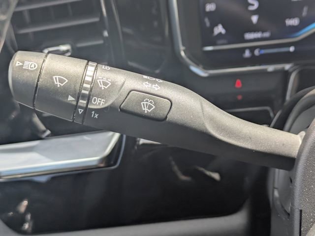 Used 2025 Chevrolet Silverado 1500 LTZ AWD/4WD image 25