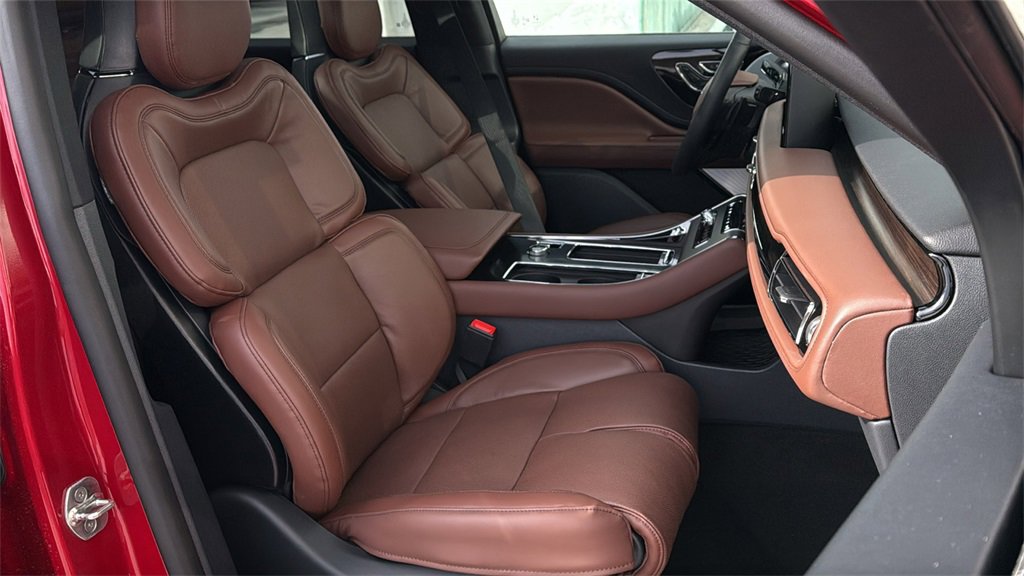 New 2026 Lincoln Aviator Reserve image 11