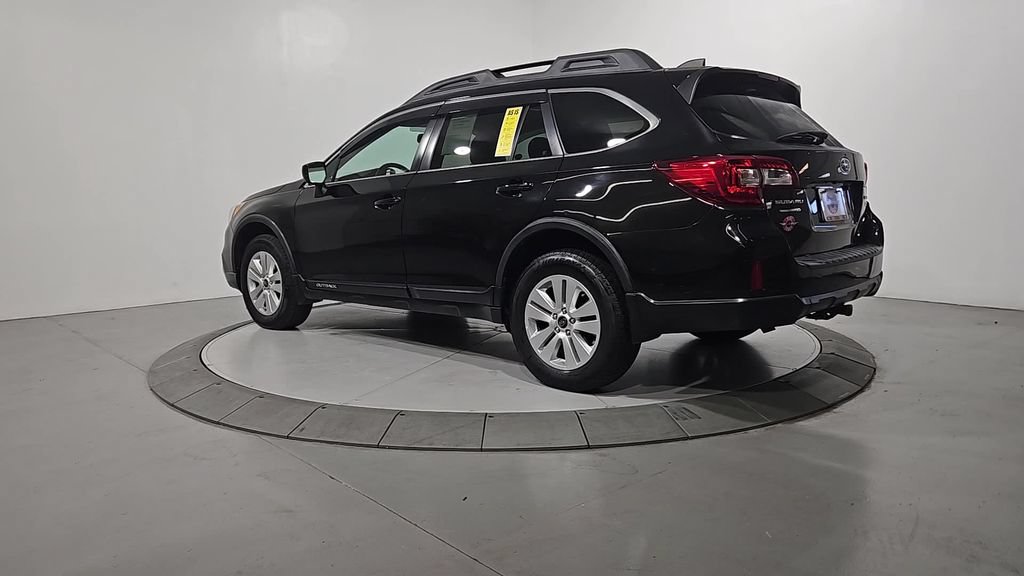 Used 2017 Subaru Outback 2.5i Premium AWD/4WD image 3