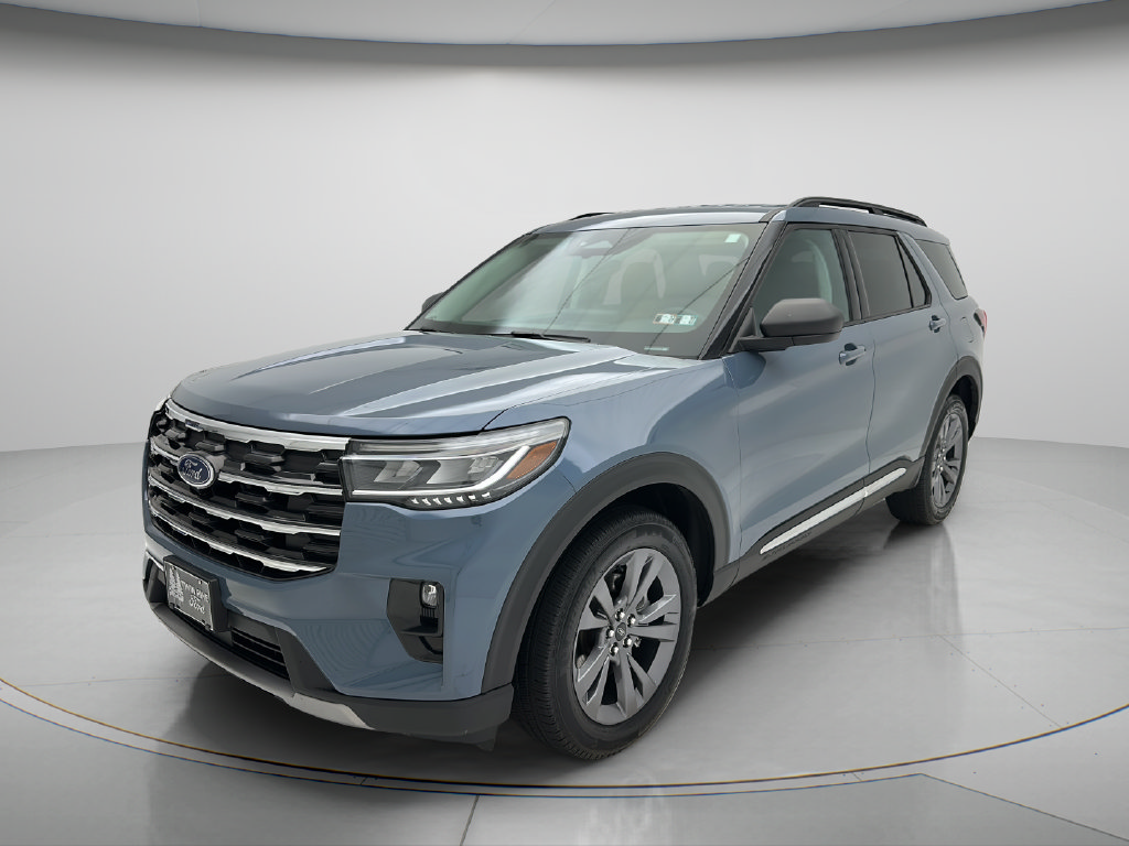 Used 2025 Ford Explorer Active w/ Active Comfort Package AWD/4WD image 3