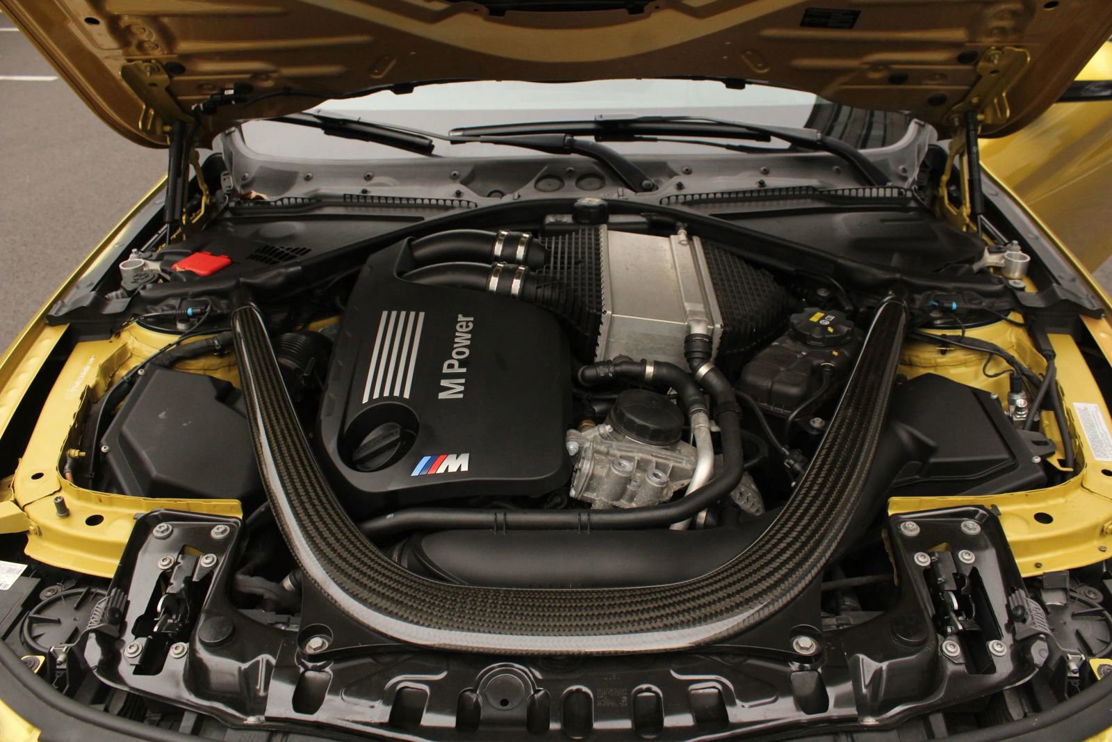 Used 2015 BMW M4 Coupe RWD image 34