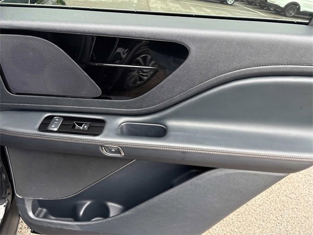 Certified 2025 Lincoln Aviator Premiere image 22