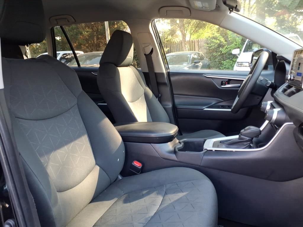 Used 2024 Toyota RAV4 XLE image 25