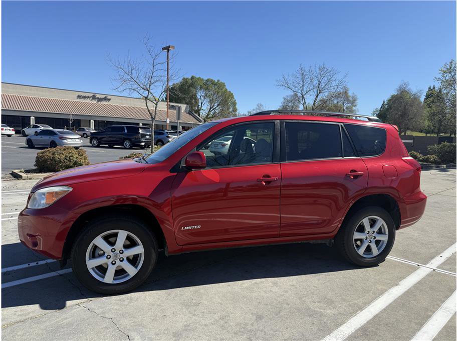 Used 2006 Toyota RAV4 Limited image 4