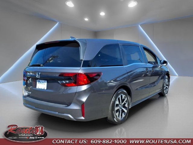 Used 2025 Honda Odyssey EX-L image 3