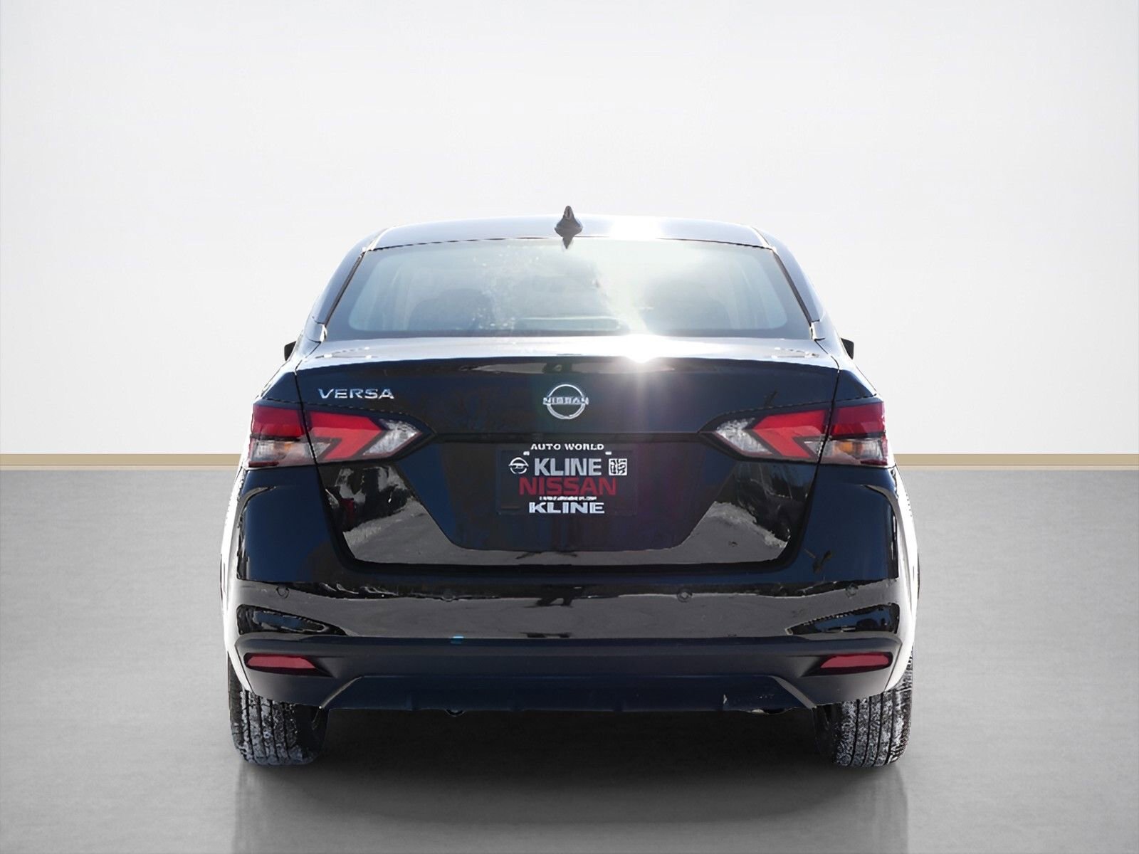 New 2025 Nissan Versa SV w/ Trunk Package image 3