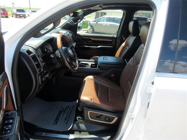 Used 2019 RAM 1500 Laramie Longhorn image 11