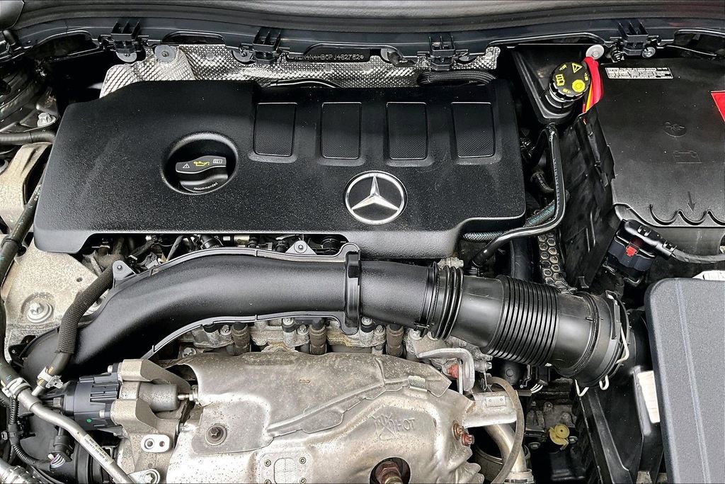 Certified 2023 Mercedes-Benz GLA 250 4MATIC image 34