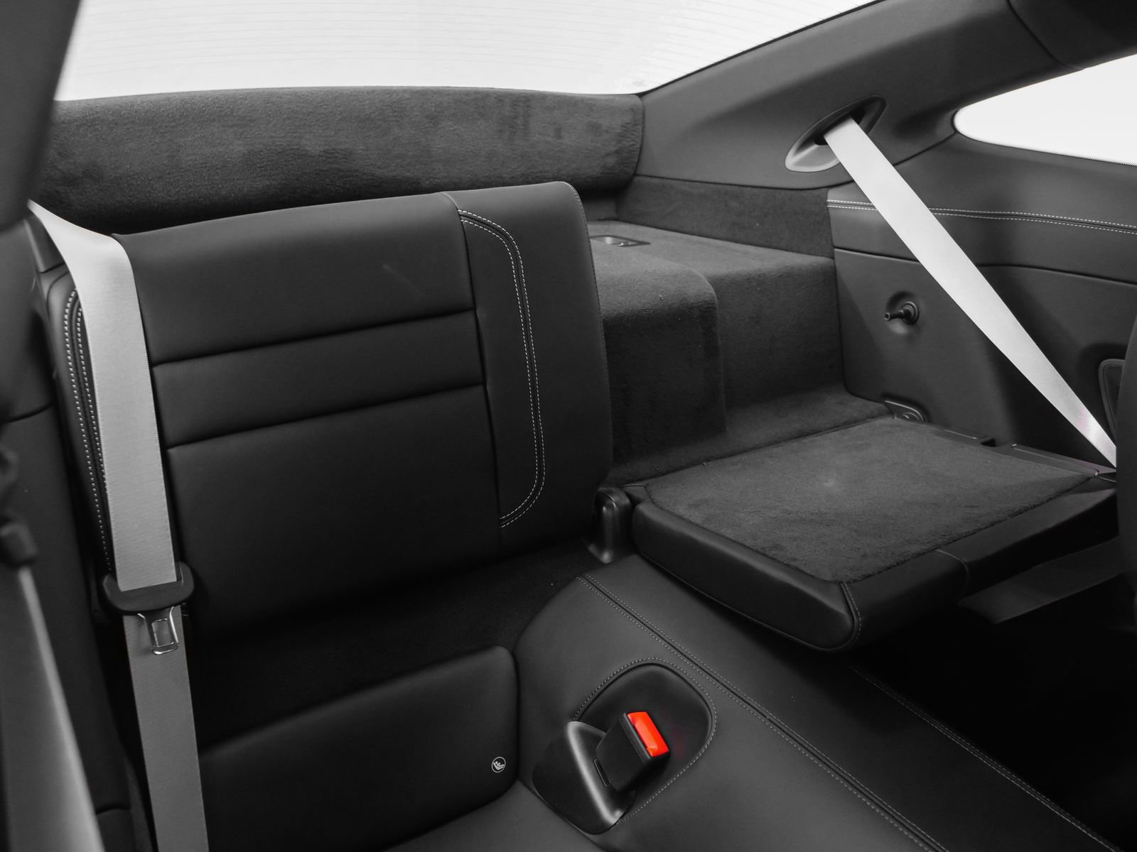 Certified 2025 Porsche 911 Carrera image 24