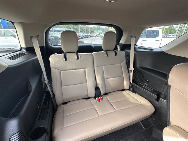 Used 2020 Ford Explorer XLT w/ Equipment Group 202A image 12