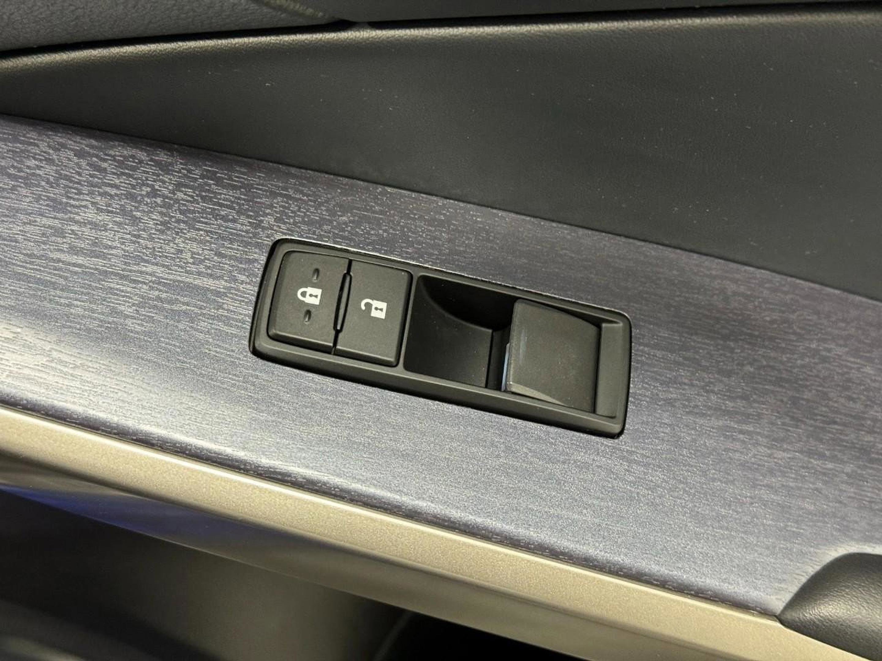 Used 2020 Lexus IS 300 F Sport w/ Blackline Edition image 21