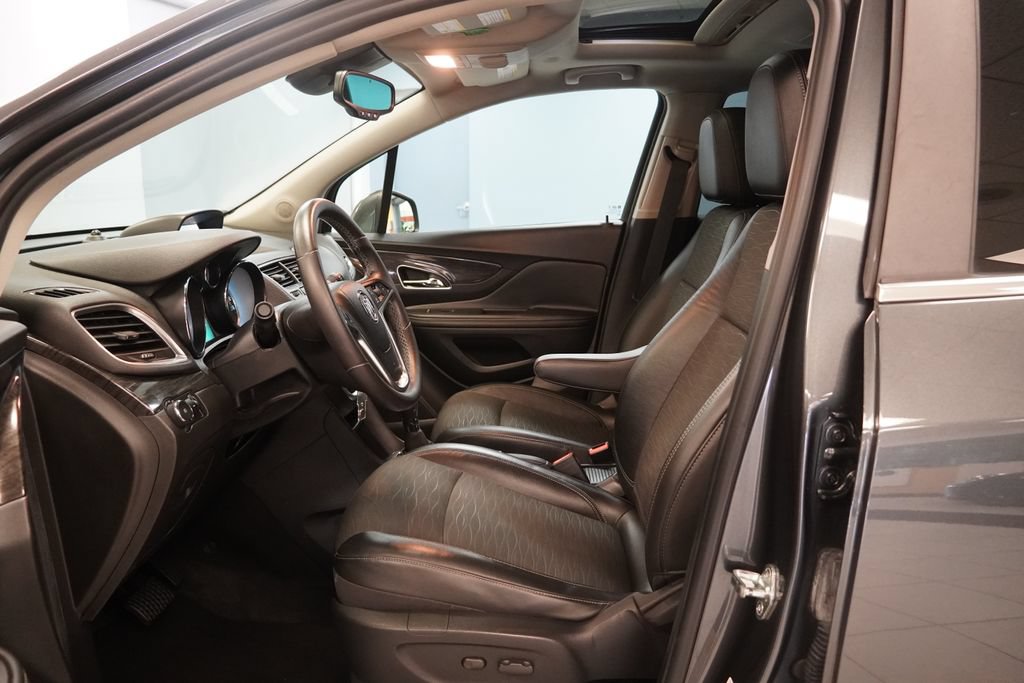 Used 2016 Buick Encore Convenience AWD/4WD image 6