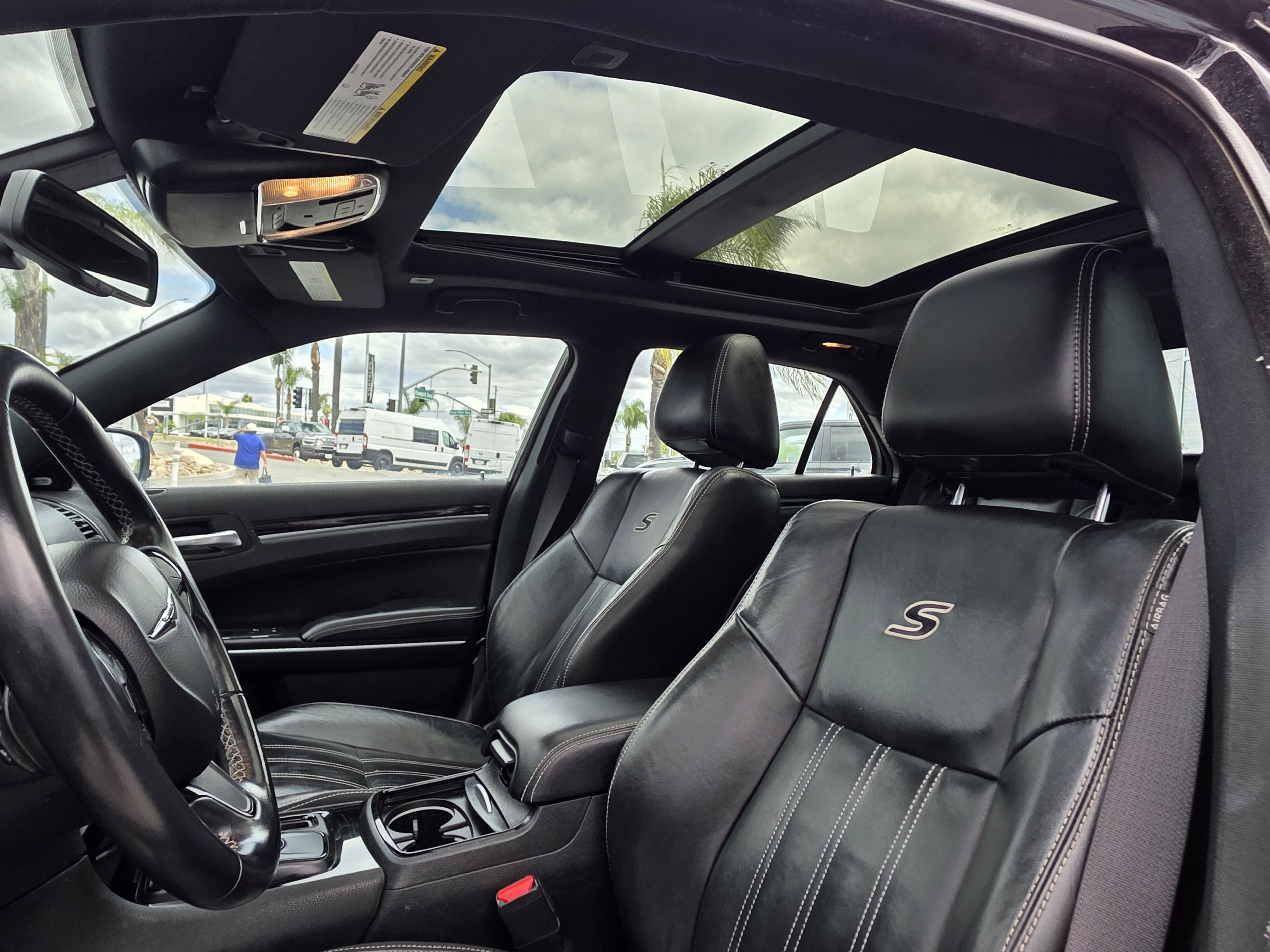 Certified 2022 Chrysler 300 S RWD image 19