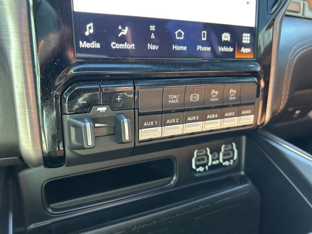 Used 2022 RAM 3500 Limited image 28