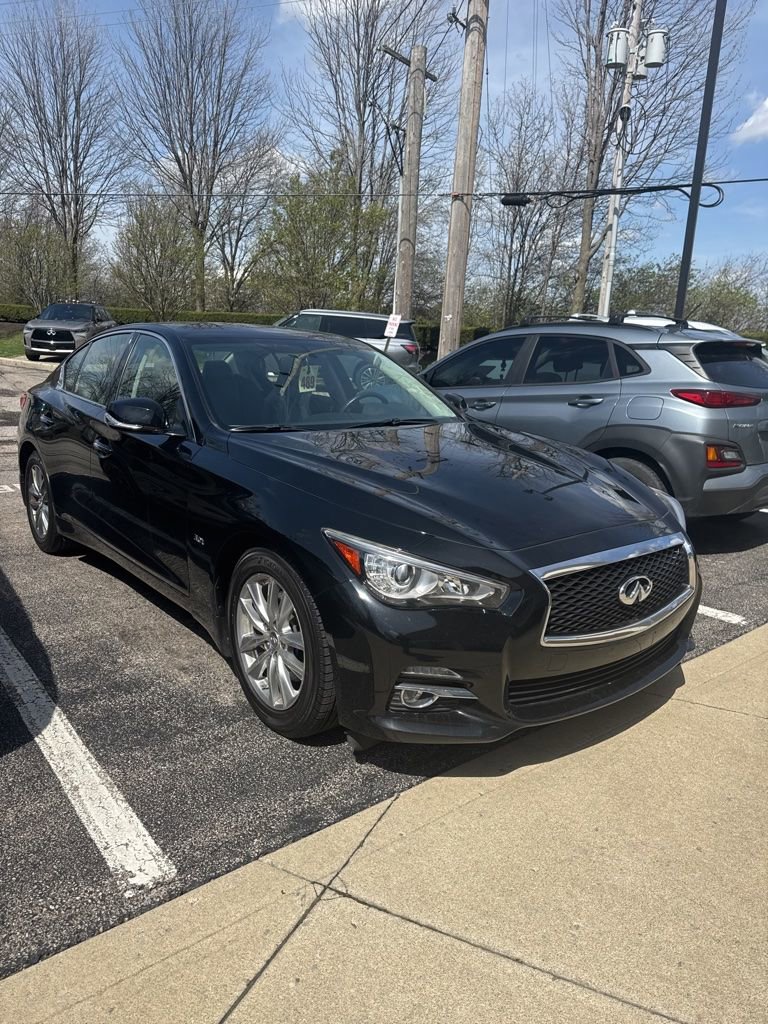 Used 2016 INFINITI Q50 3.0t Premium w/ 3.0T Premium Plus Package image 2