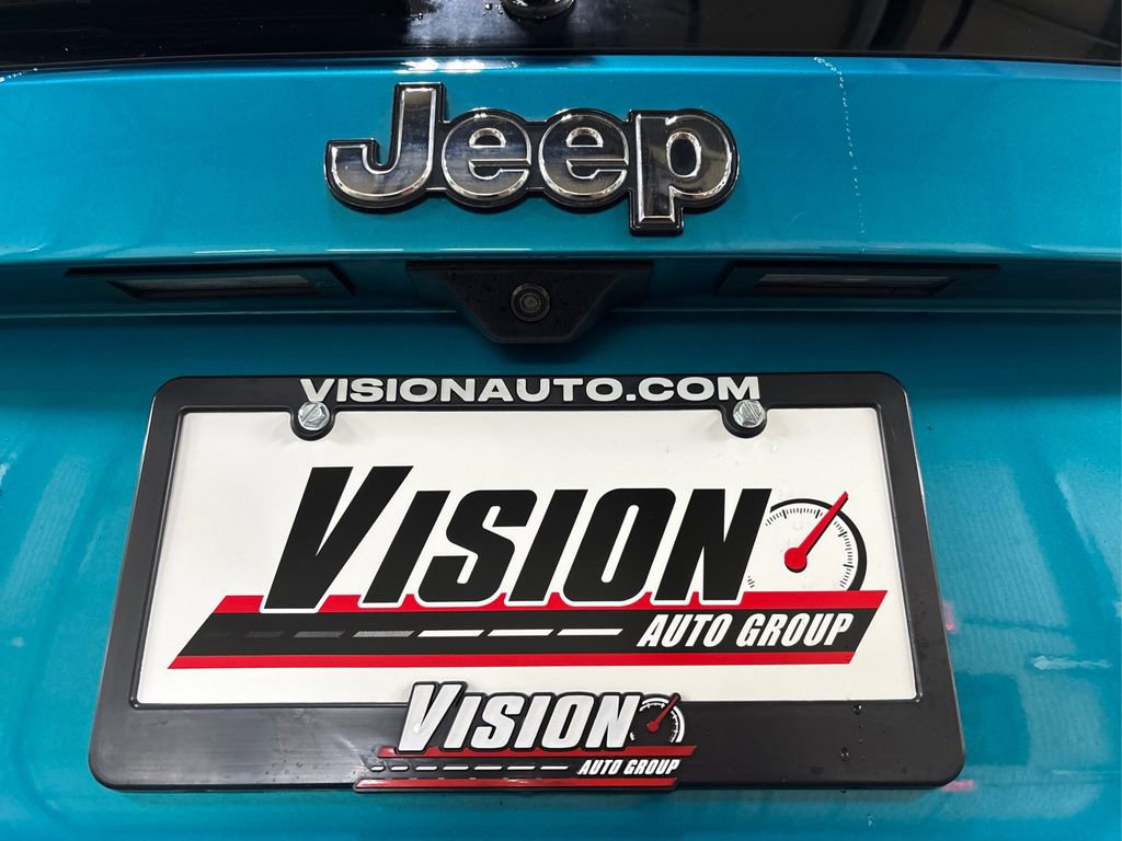 Used 2020 Jeep Renegade Latitude w/ Cold Weather Group image 15