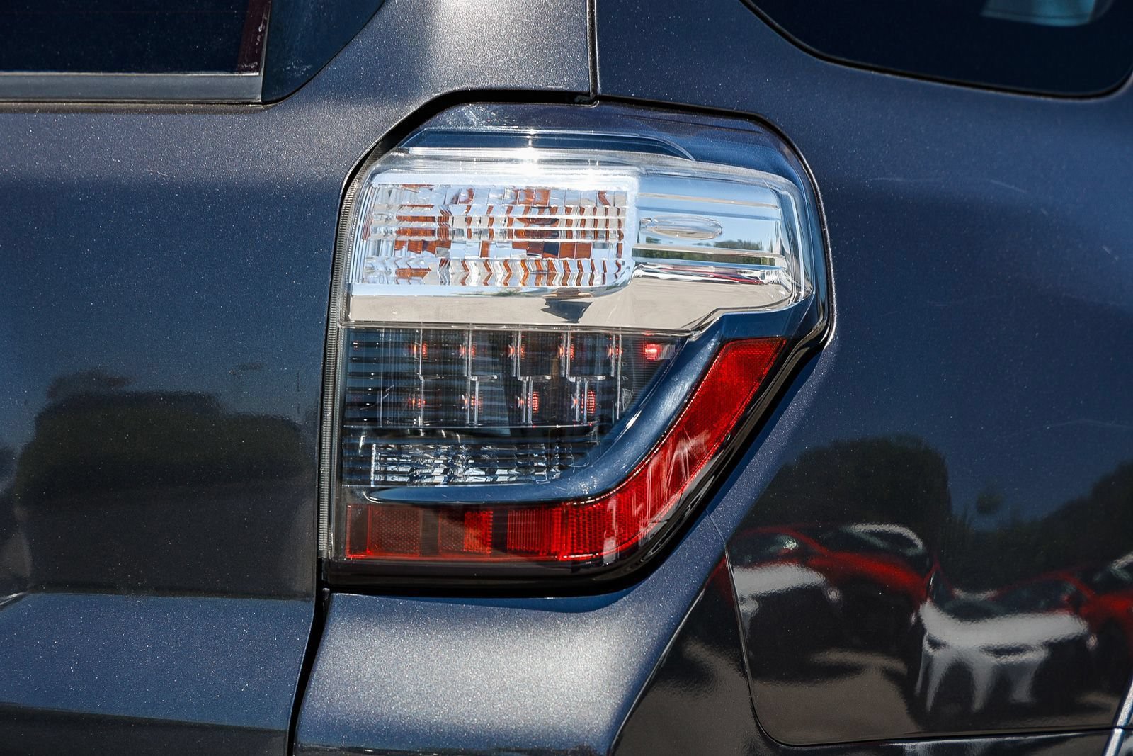 Used 2018 Toyota 4Runner SR5 Premium AWD/4WD image 8