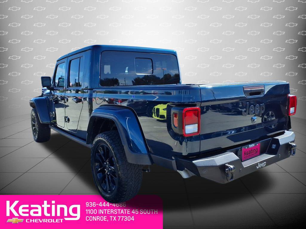 Used 2025 Jeep Gladiator Sport AWD/4WD image 2