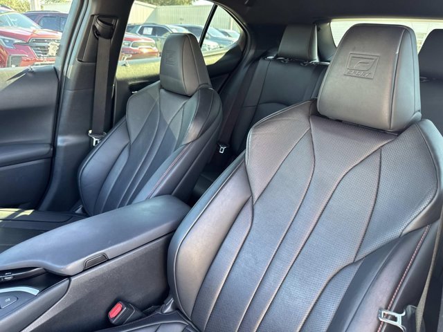 Used 2019 Lexus UX 200 F Sport image 11