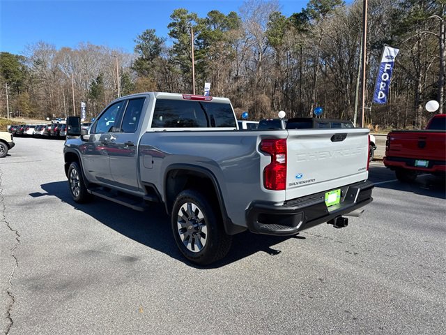 Used 2024 Chevrolet Silverado 2500 Custom w/ Custom Value Package image 5