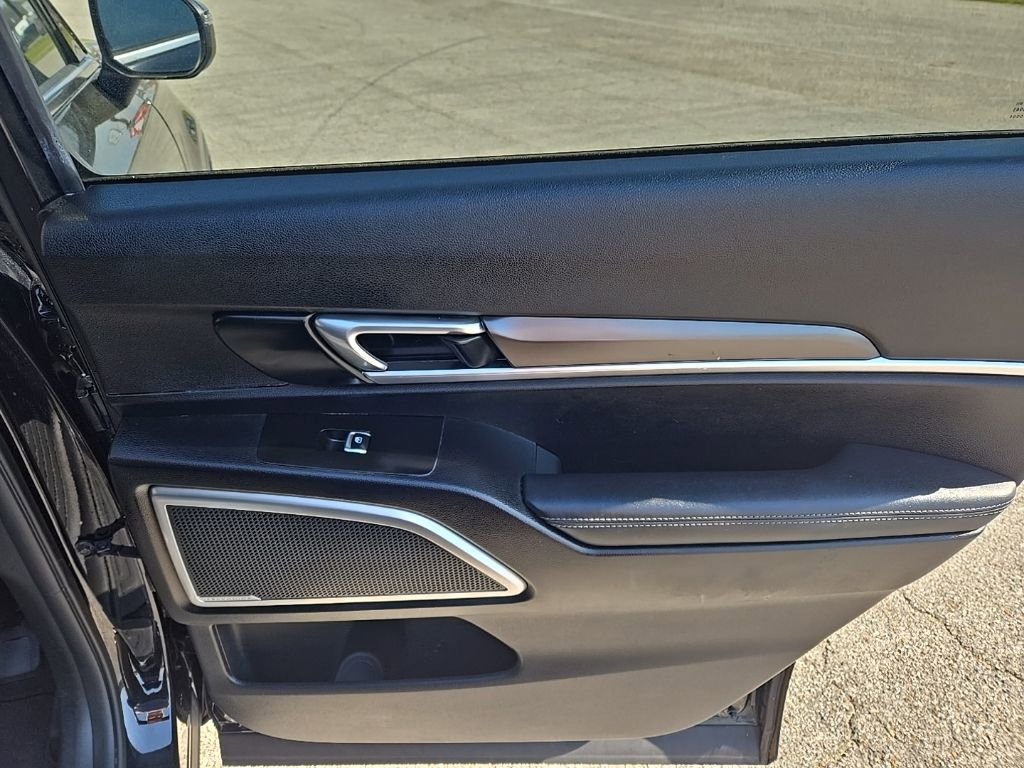 Used 2023 Kia Telluride LX image 20