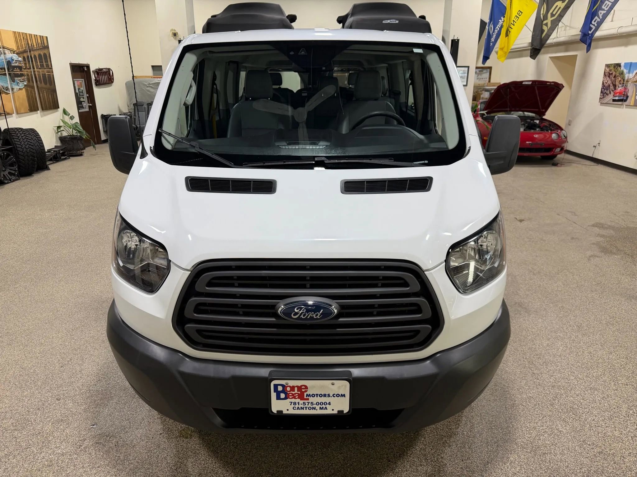 Used 2017 Ford Transit 150 XL image 11