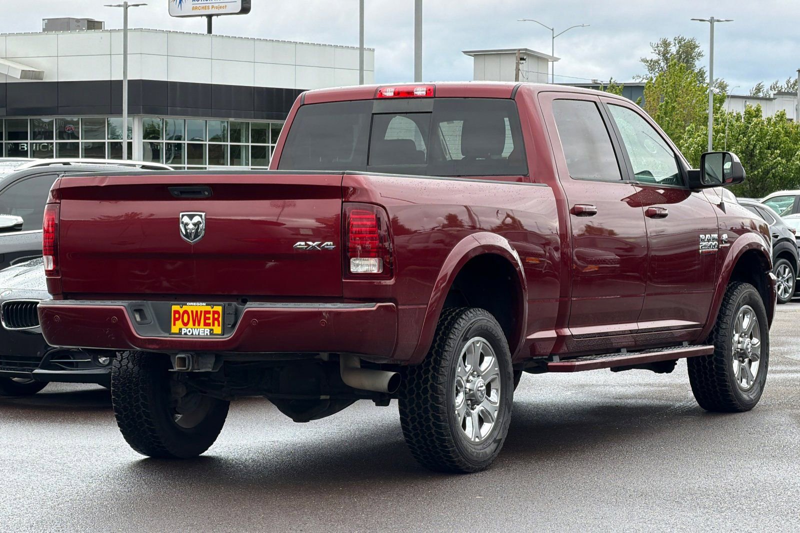 Used 2018 RAM 2500 Laramie w/ Sport Appearance Group AWD/4WD image 4
