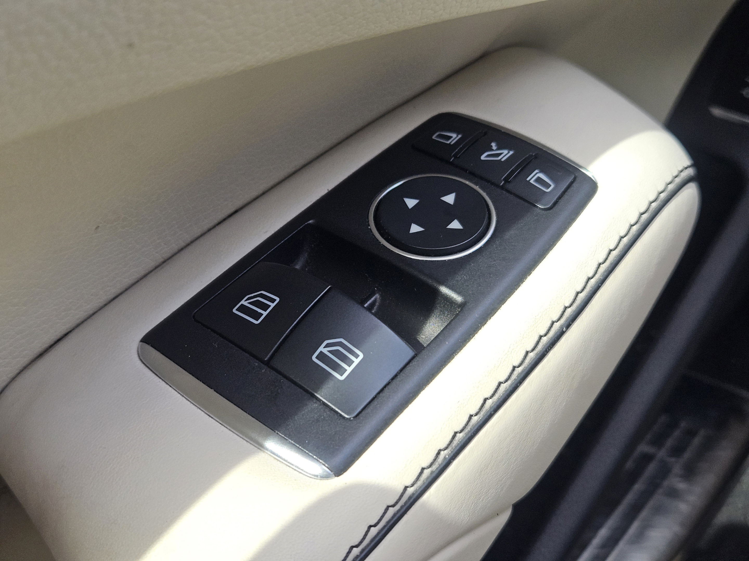 Used 2017 Mercedes-Benz SL 450 image 14
