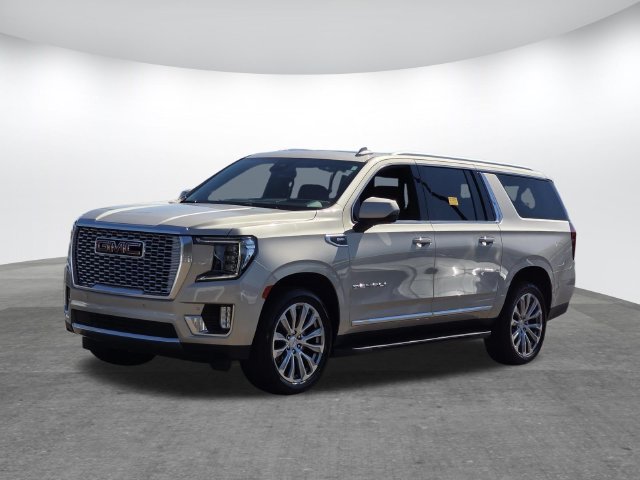Used 2023 GMC Yukon XL Denali w/ LPO, Floor Liner Package RWD image 7