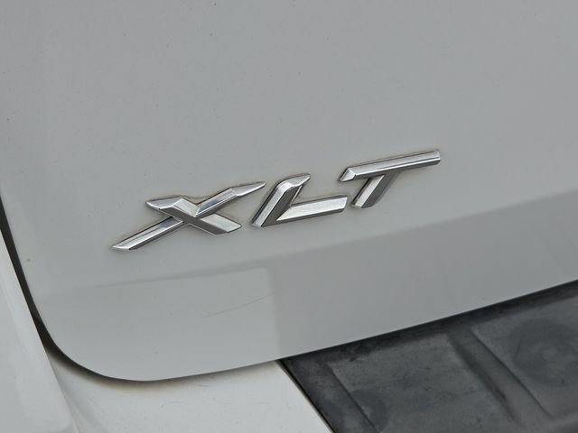 Used 2020 Ford Explorer XLT w/ Equipment Group 202A image 9