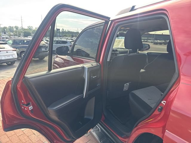 Used 2019 Toyota 4Runner SR5 RWD image 27