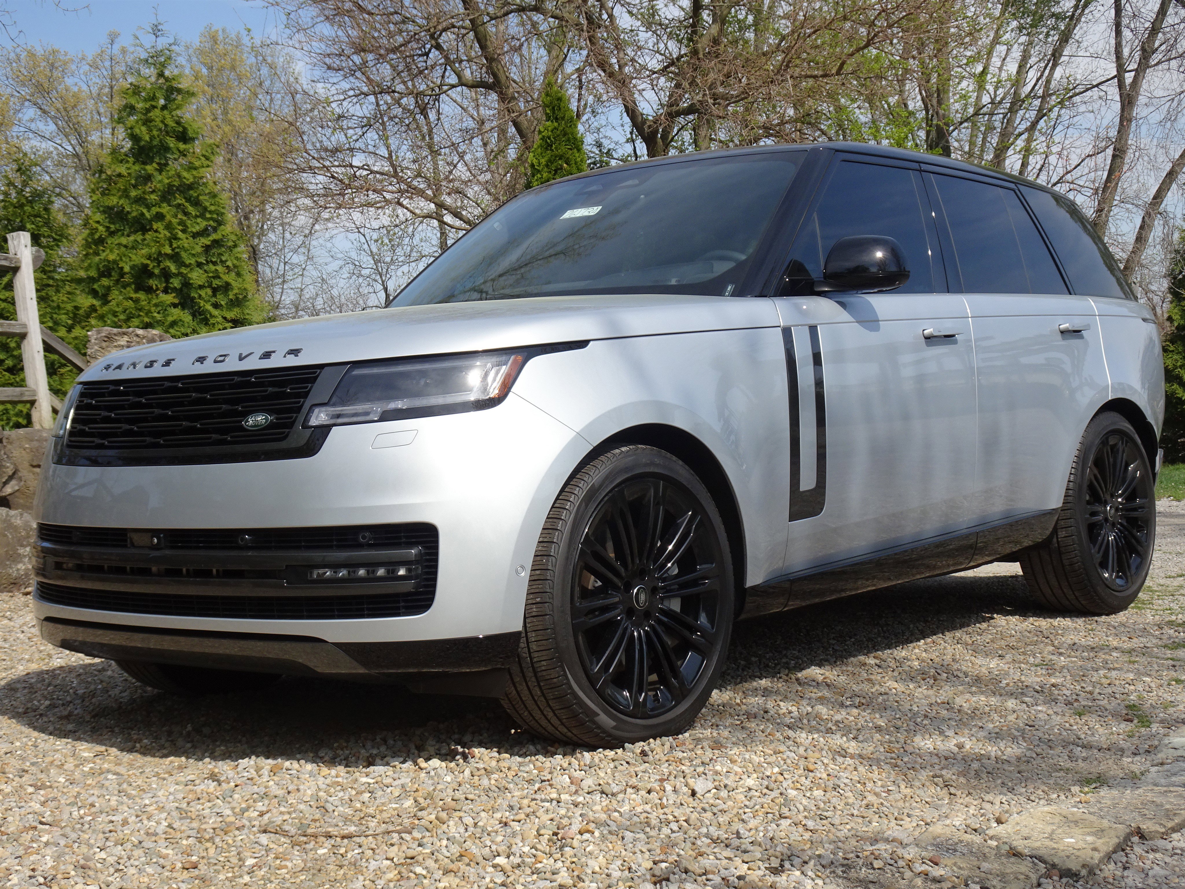 Certified 2024 Land Rover Range Rover SE AWD/4WD image 6