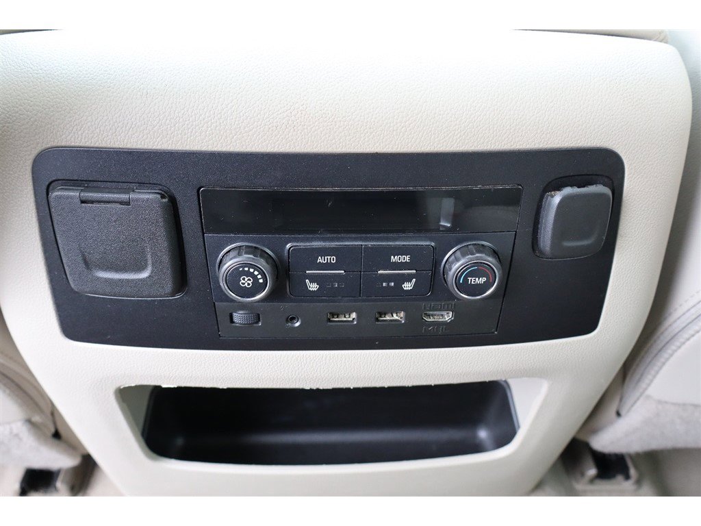 Used 2020 GMC Yukon Denali w/ Open Road Package image 32