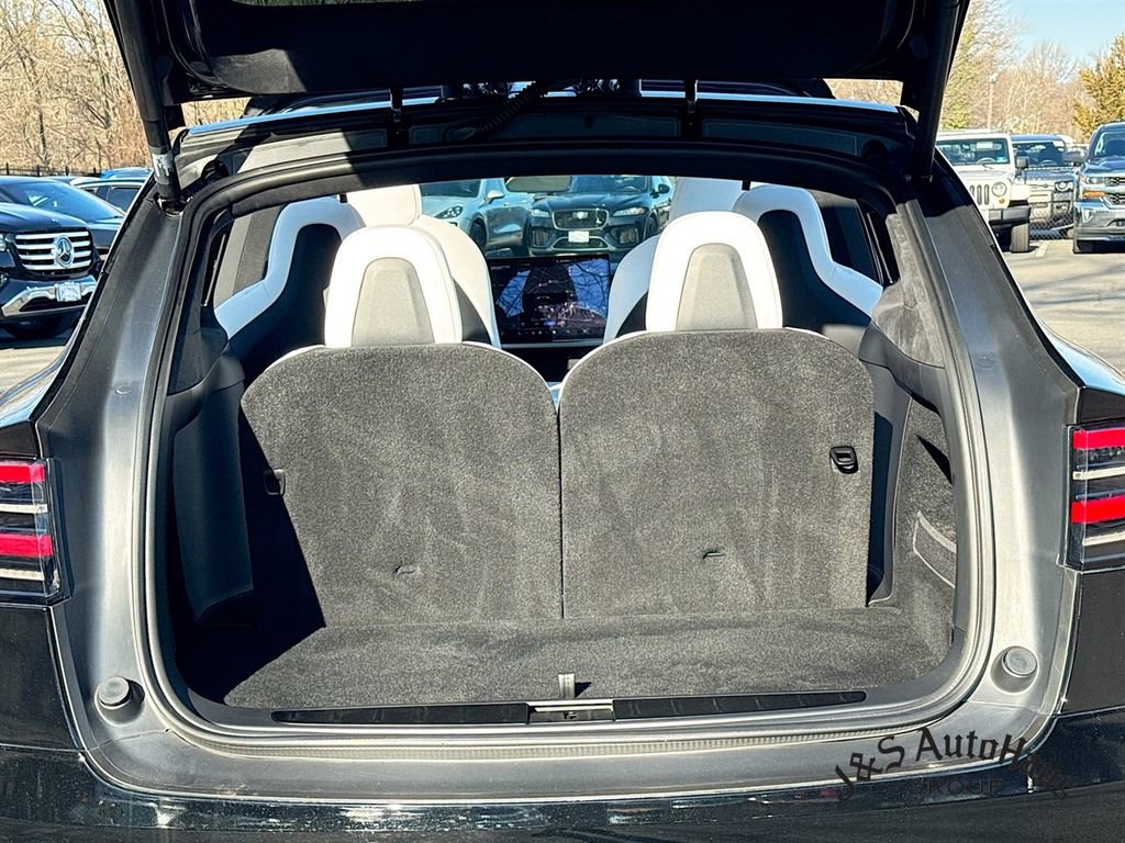 Used 2025 Tesla Model X Plaid image 33