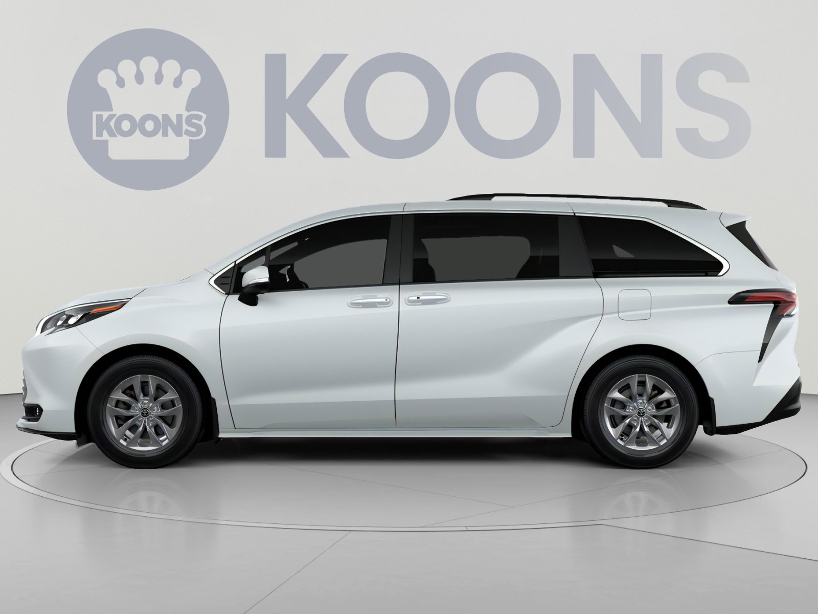 New 2026 Toyota Sienna XLE FWD image 5
